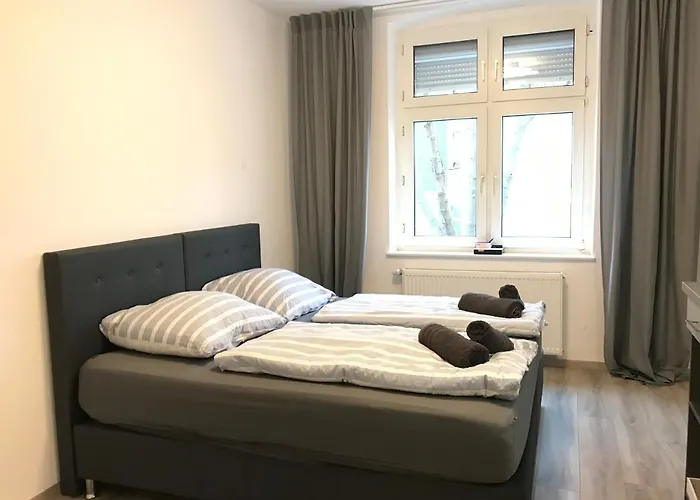 - Free Parking - Wifi - Kitchen Apartment