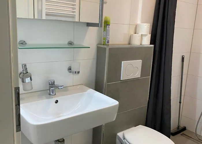 - Free Parking - Wifi - Kitchen Essen